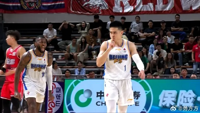 实时比分-媒体人：第三节打得太顺北京有点松了，结果悬念又回来了