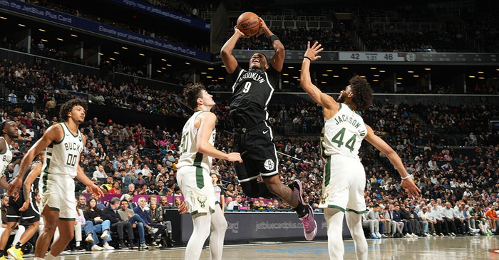 体育赛事-利德尔21分萨拉夫19+5 篮网主场力克雄鹿|迪昂|布鲁克林篮网队|密尔沃基雄鹿队|德雷克·鲍威尔|诺曼·鲍威尔_新浪体育_新浪新闻